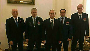 V.Putinas Kremliuje su &bdquo;Wagner&ldquo; atstovais
