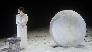 Vilniaus mažasis teatras kviečia Klaipėdiečius dovanoti &scaron;venti&scaron;ką vakarą - spektaklis &bdquo;Maskaradas&ldquo;