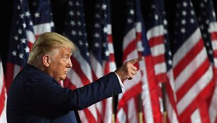 Donaldas Trumpas sako kalbą 
