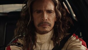 Stevenas Tyleris &bdquo;Kia Stinger&ldquo; reklamoje