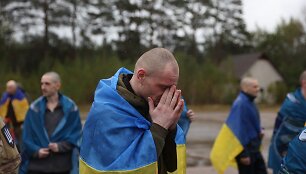 I&scaron; nelaisvės Rusijoje i&scaron;gelbėti karo belaisviai ukrainiečiai