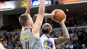 Domantas Sabonis ir DeMarcusas Cousinsas