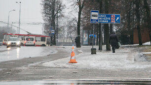 Vilniuje ketvirtadienio rytą labai slidu