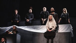 Klaipėdos dramos teatro spektaklis &bdquo;Mūsų klasė&ldquo;