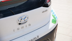 „Hyundai“ elektromobiliai ir hibridai: Kona ir Ioniq