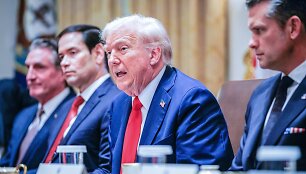 Donaldas Trumpas kabineto susirinkime / Samuel Corum - Pool via CNP / ZUMAPRESS.com