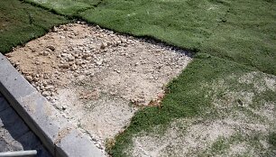 Statomoje Filharmonijos aik&scaron;tėje i&scaron;klota dirbtinė vėja