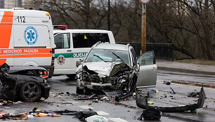 Per avariją Vilniuje žuvus 4 jaunuoliams, BMW vairuotojas buvo blaivus