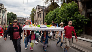 Kopimas į Parodos kalną „Fluxus“ būdu