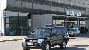 VSAT pareigūnai Kauno oro uoste