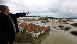 Potvynis Albanijos pietvakariuose