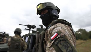 Lenkijos specialiųjų pajėgų karys NATO pratybose