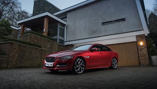 „Jaguar XE“ ir „Shell“ mokėjimų sistema