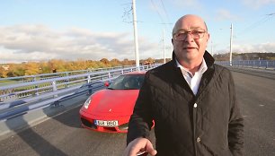 Visvaldo Matijošaičio verslas susigrąžino didelę dalį už šią „Ferrari“ sumokėtų mokesčių. Dabar aiškėja, kad tai galėjo būti neteisėta.