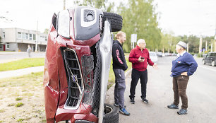 Vilniuje L. Asanavičiūtės g. įvyko masinė avarija