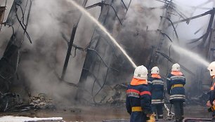 Gaisras naftos perdirbimo gamykloje Volgograde