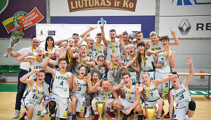 U-15 rinktinių triumas