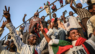 Sudanas paskendęs protestuose