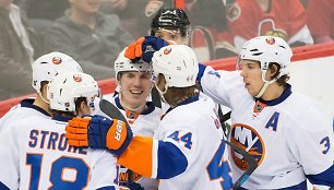 NHL reguliariojo sezono rungtynėse „Islanders“ nugalėjo „Hurricanes“