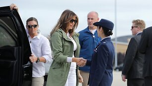 Melania Trump apsilankė JAV ir Meksikos pasienyje