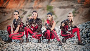 &bdquo;4 Roses&ldquo;