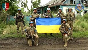 Ukrainos gynėjai i&scaron;laisvintame kaime