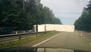 Avarija automagistralės Vilnius Kaunas 58-ajame kilometre ties Bačkonimis