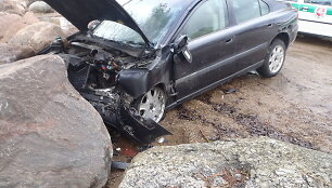 &bdquo;Volvo&ldquo; avarija Verk&scaron;nionių kaime, Vilniaus rajone.