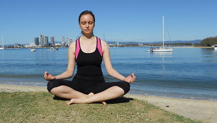 Kaip joga padeda lieknėti?