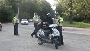 Rytinis Kauno policijos reidas