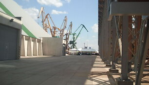 Klaipėdos uoste atidarytas naujas trą&scaron;ų krovos sandėlys