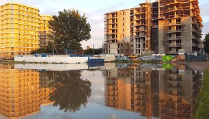 Vandens užlieta statybvietė Žalgirio gatvėje Vilniuje