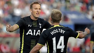 Harry Kane'as ir Lewisas Holtby