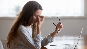 Suaugusiems ir vaikams svarbu laikytis tinkamo darbo ir poilsio režimo, daryti pertraukas skaitant ir dirbant prie ekranų