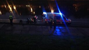 Neryje plūduriavusi kuprinė i&scaron;davė apie skenduolį.