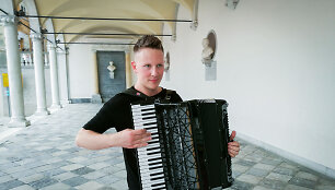 Martynas Levickis su &bdquo;Mikroork&eacute;stra&ldquo;