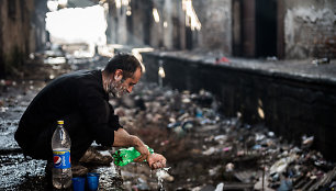 Varganas migrantų gyvenimas žiemos metu Belgrade