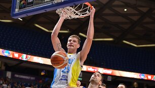 Artiomas Pustovyjus
