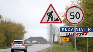 Dotnuvos kelio tvarkymo darbai sustojo
