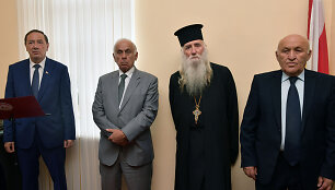 Genadijus Gagulija (antras i&scaron; kairės)