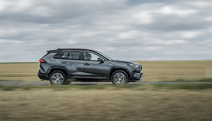 Miesto visureigis „Toyota RAV4 Plug-in Hybrid“