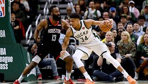 Jamesas Hardenas ir Giannis Antetokounmpo