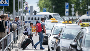 Spaudos konferencija dėl taksi aptarnavimo