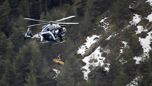 &bdquo;Germanwings&ldquo; katastrofos aukų kūnų paie&scaron;kos