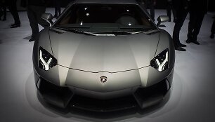 &bdquo;Lamborghini Aventador&ldquo; Ženevos automobilių parodoje