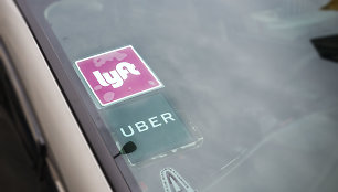 „Lyft“ ir „Uber“ logotipai