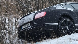 Nuo kelio nuvažiavo &bdquo;Bentley&ldquo;