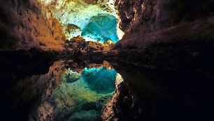 Lansarotės Cueva de Los Verdes - viena didžiausių vulkaninių olų