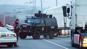 į Lietuvą atgabenta trečioji eurų siunta