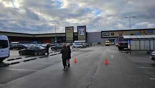 Dėl įtartino kvapo prie &bdquo;Nordikos&ldquo; sulėkė tarnybos